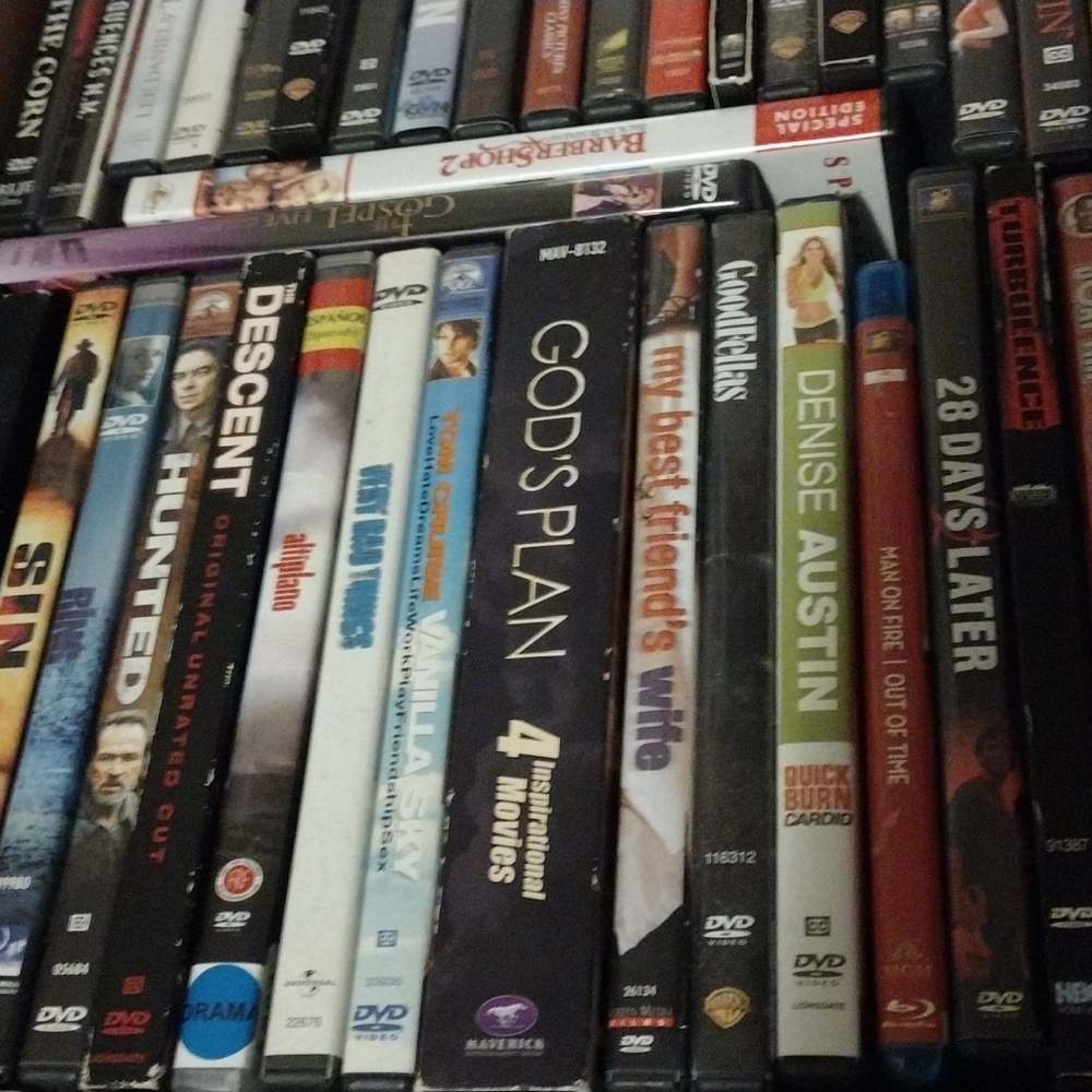 Dvds - Picture 3 of 14